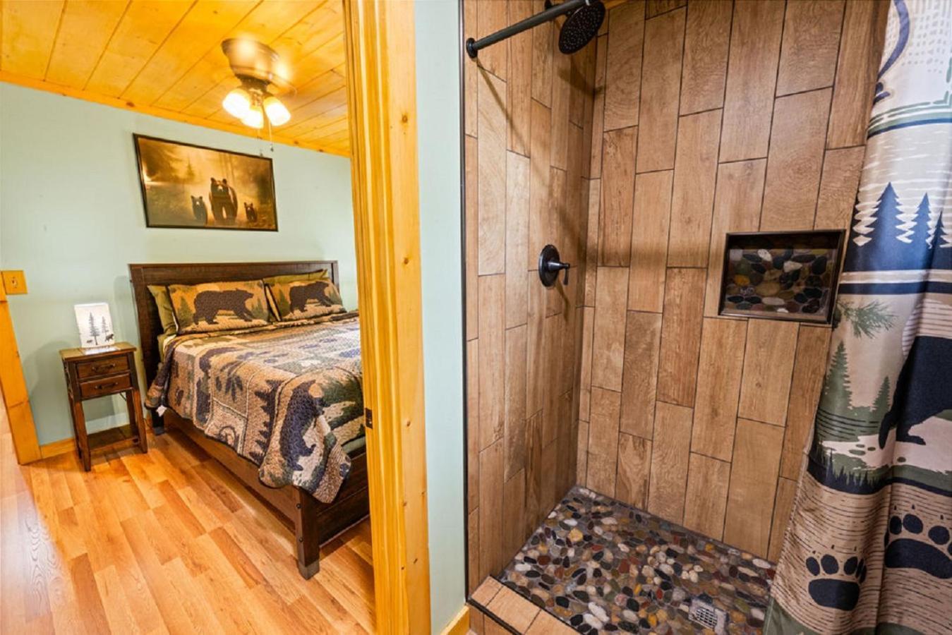 Brand New Tiny Cabin! A Bearly Adventure Sevierville Exterior photo