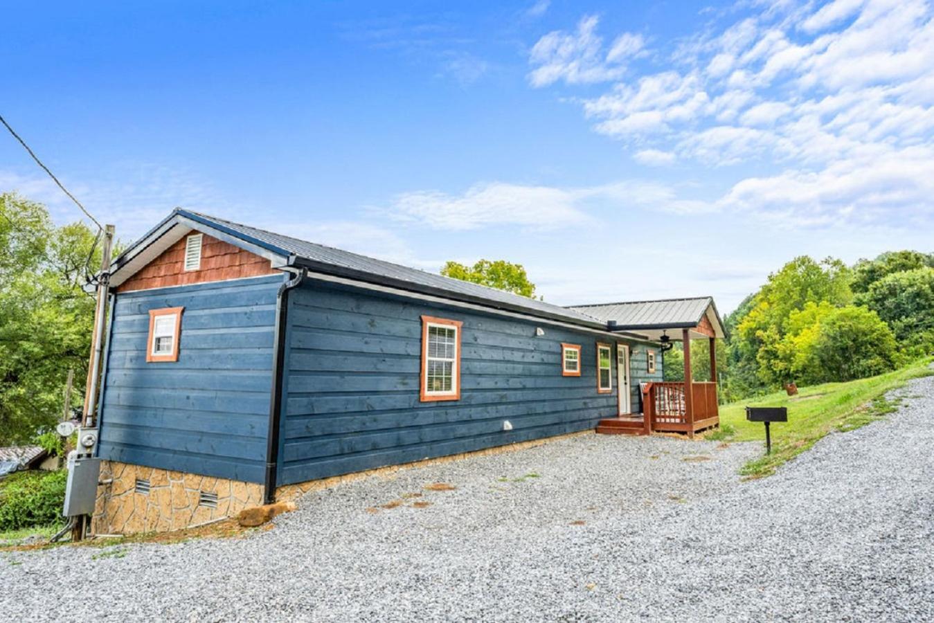 Brand New Tiny Cabin! A Bearly Adventure Sevierville Exterior photo